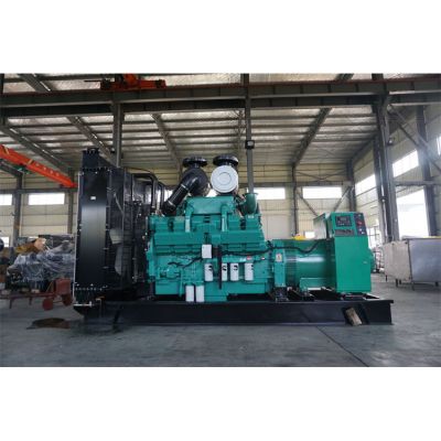 工廠直銷550KW柴油發(fā)電機(jī)，品牌有沃爾沃、濰柴博杜安、上柴菱重、科曼等柴油發(fā)電機(jī)組。廠價(jià)直銷歡迎選購(gòu)：13773399855。