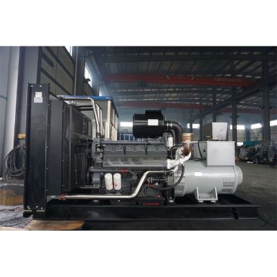 700kw無錫動力柴油發電機組-無錫動力12缸柴油機WX287TAD68柴油發電機組,缸徑/行程：138/160mm,柴油發電機組水冷發動機功率750KW,柴油發電機組配套馬拉松斯坦福發電機。廠價直銷歡迎選購：13773399855。