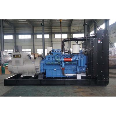 1000kw奔馳柴油發電機組-奔馳12缸柴油機12V4000G21R柴油發電機組,缸徑/行程：165/190mm,柴油發電機組水冷發動機功率1212KW,柴油發電機組配套馬拉松斯坦福發電機。廠價直銷歡迎選購：13773399855。