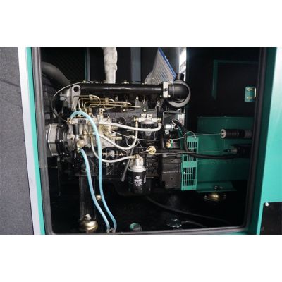 20kw揚動柴油發電機組-揚動4缸柴油機Y490D柴油發電機組,缸徑/行程：90/105mm,柴油發電機組水冷發動機功率24KW,柴油發電機組配套馬拉松斯坦福發電機。廠價直銷歡迎選購：13773399855。