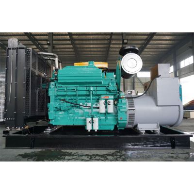 500kw重慶康明斯柴油發(fā)電機組-重慶康明斯6缸柴油機KTA19-G4柴油發(fā)電機組,缸徑/行程：159/159mm,柴油發(fā)電機組水冷發(fā)動機功率504KW,柴油發(fā)電機組配套馬拉松斯坦福發(fā)電機。廠價直銷歡迎選購：13773399855。