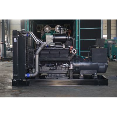 600kw上柴股份柴油發(fā)電機(jī)組-上柴股份12缸柴油機(jī)SC27G900D2柴油發(fā)電機(jī)組,缸徑/行程：135/155mm,柴油發(fā)電機(jī)組水冷發(fā)動(dòng)機(jī)功率662KW,柴油發(fā)電機(jī)組配套馬拉松斯坦福發(fā)電機(jī)。廠價(jià)直銷歡迎選購(gòu)：13773399855。