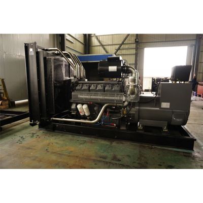 600kw無錫動力柴油發(fā)電機組-無錫動力12缸柴油機WD287TAD58柴油發(fā)電機組,缸徑/行程：138/160mm,柴油發(fā)電機組水冷發(fā)動機功率638KW,柴油發(fā)電機組配套馬拉松斯坦福發(fā)電機。廠價直銷歡迎選購：13773399855。