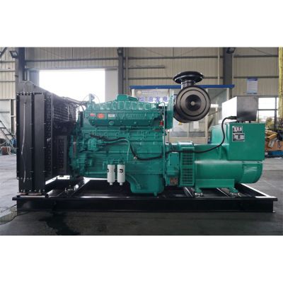 300kw重慶康明斯柴油發(fā)電機組-重慶康明斯6缸柴油機NTA855-G2柴油發(fā)電機組,缸徑/行程：140/152mm,柴油發(fā)電機組水冷發(fā)動機功率321KW,柴油發(fā)電機組配套馬拉松斯坦福發(fā)電機。廠價直銷歡迎選購：13773399855。
